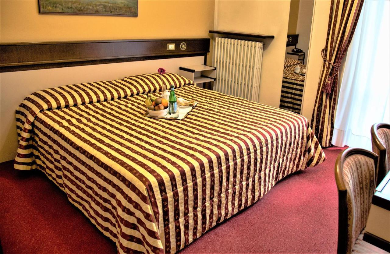 Bes Hotel Papa ซานเปลเลกรีโน แตร์เม ภายนอก รูปภาพ