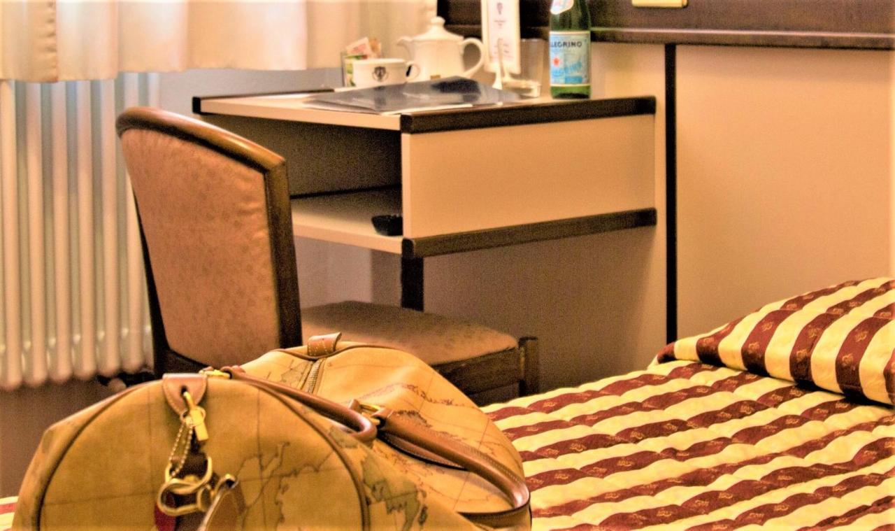Bes Hotel Papa ซานเปลเลกรีโน แตร์เม ภายนอก รูปภาพ