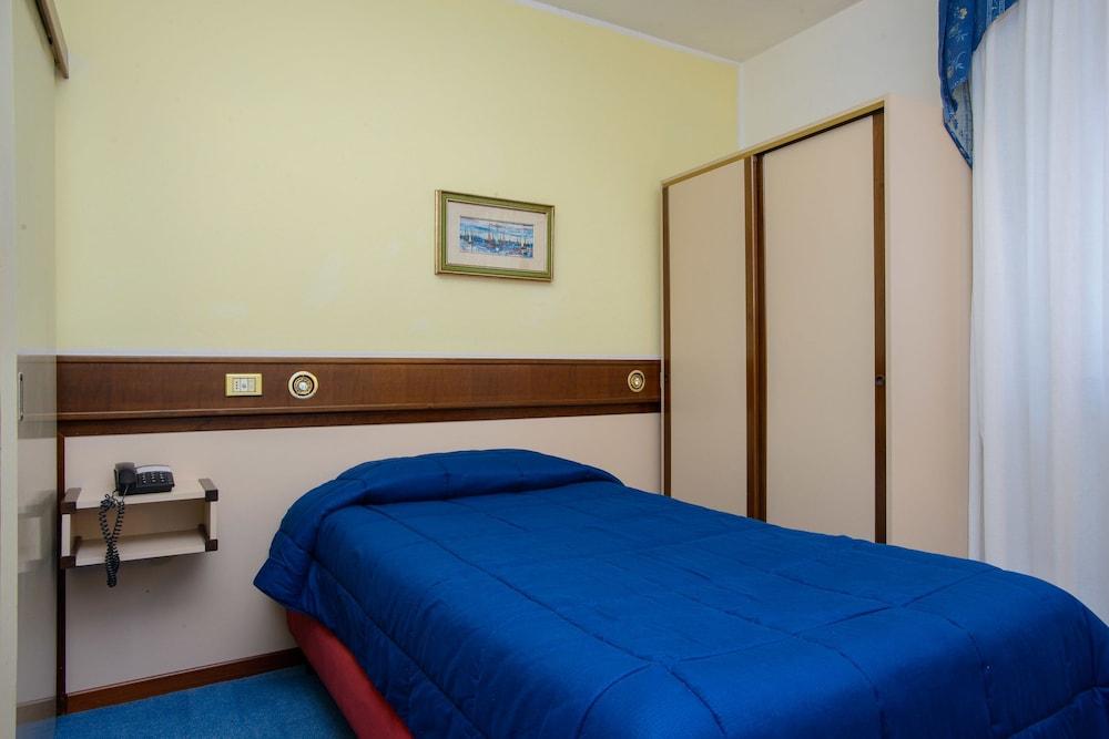 Bes Hotel Papa ซานเปลเลกรีโน แตร์เม ภายนอก รูปภาพ